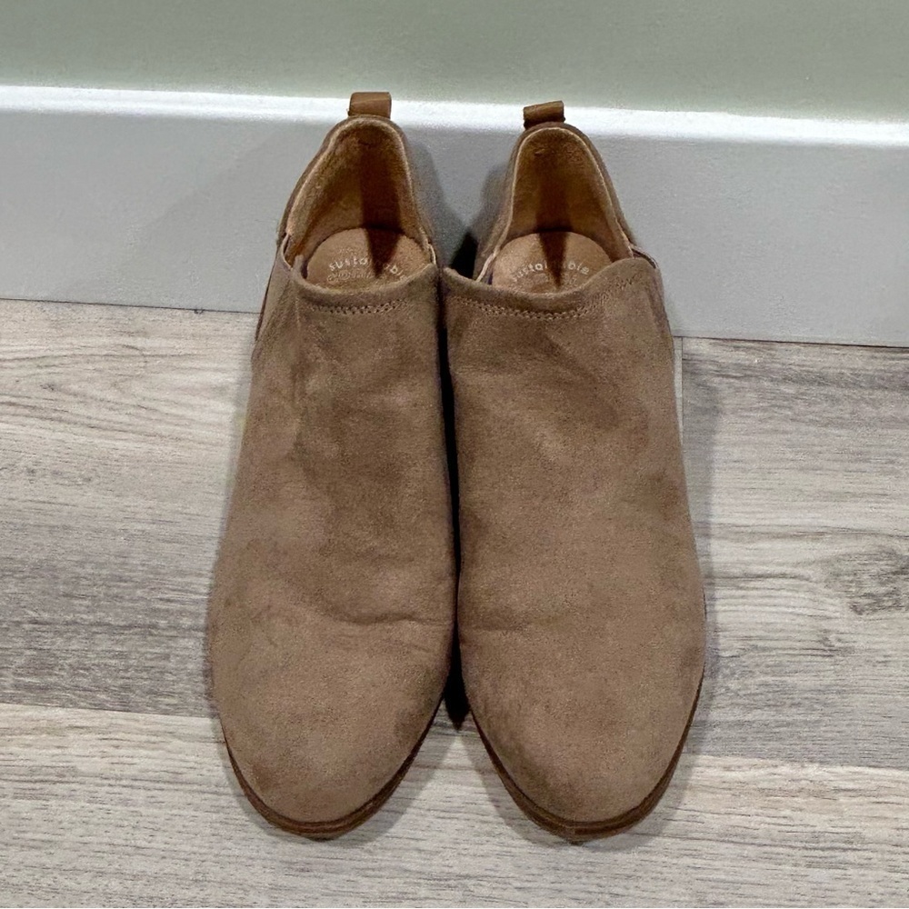 Dr. Scholl’s Laurel Ankle Boots Tan Suede Leather Low Block Heel Booties Size 8 - Picture 2 of 8